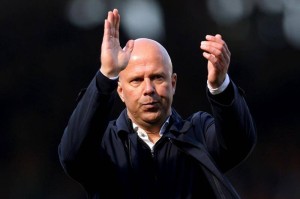 三连败只是序幕，利物浦面前是皇马和曼城，斯洛特为执着付出代价