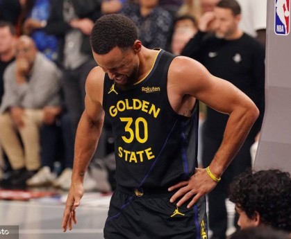 勇士官方确认库里股四头肌挫伤 一周后接受复查