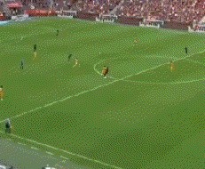 3-0，55岁前曼联主帅滕哈赫发威：率10人德甲劲旅完胜，迎来3连胜