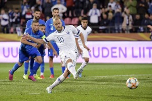 周六036 德甲巅峰对决：勒沃库森VS多特蒙德——一场关乎荣耀与未来的生死战！