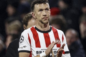 每日一冷：荷甲埃因霍温vs费耶诺德，客队输球很正常，少休息一天